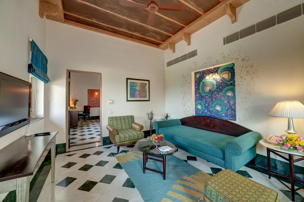 Suite Villa with Living Room & Courtyard View: 15% off on F&B and Spa, Happy Hours with 1+1 offer ,Complimentary Welcome Drink on arrival, Signature Activities & Experiences, 10% off on transportation