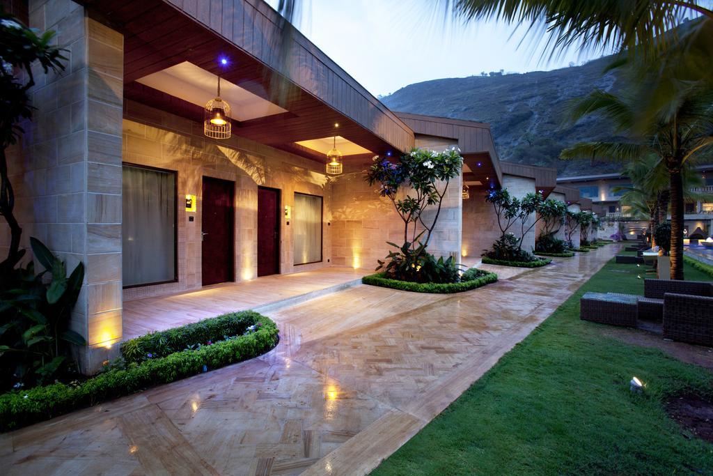 Luxury Resort King Room