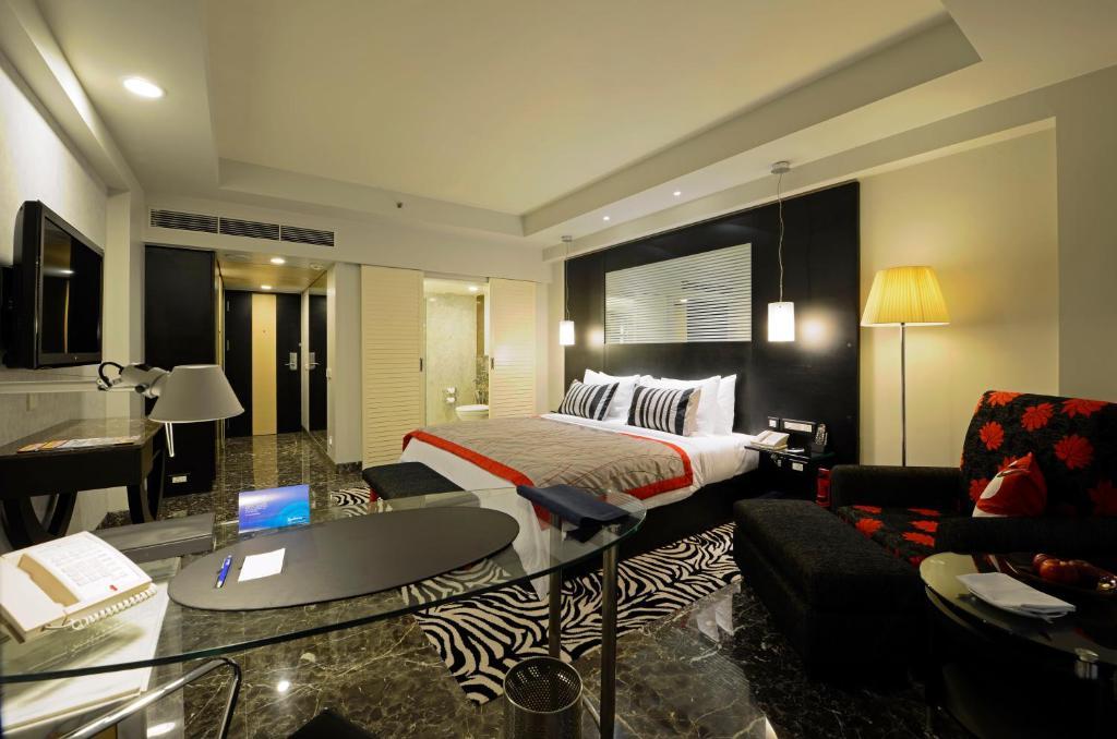 Business Class High Floor City View Room,43098505:JPEG