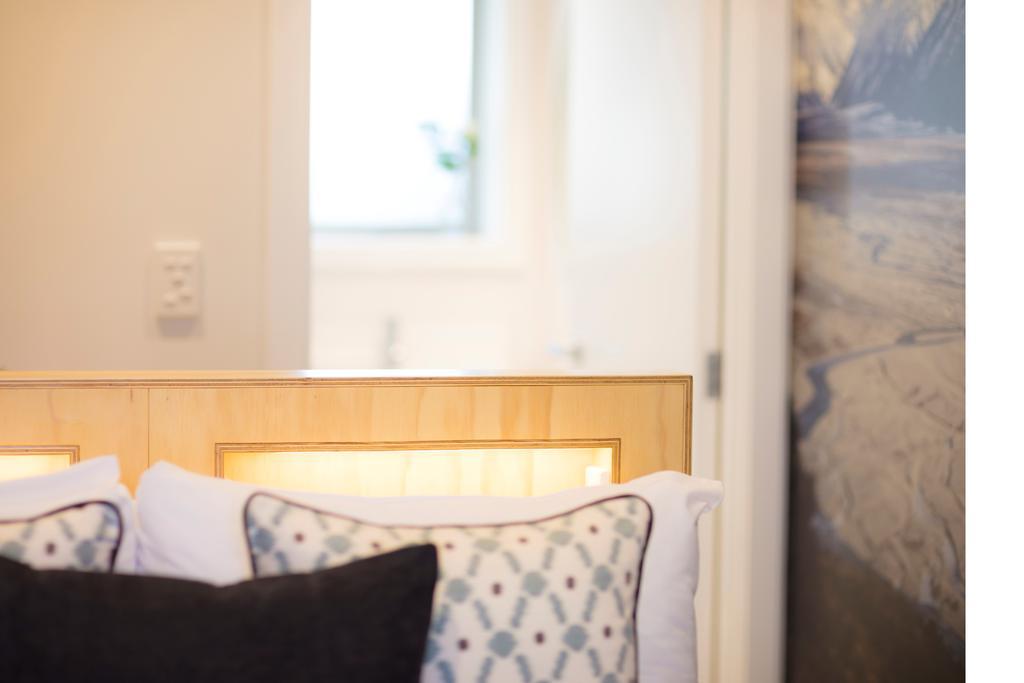 Compact double room street facing,464244024:JPEG