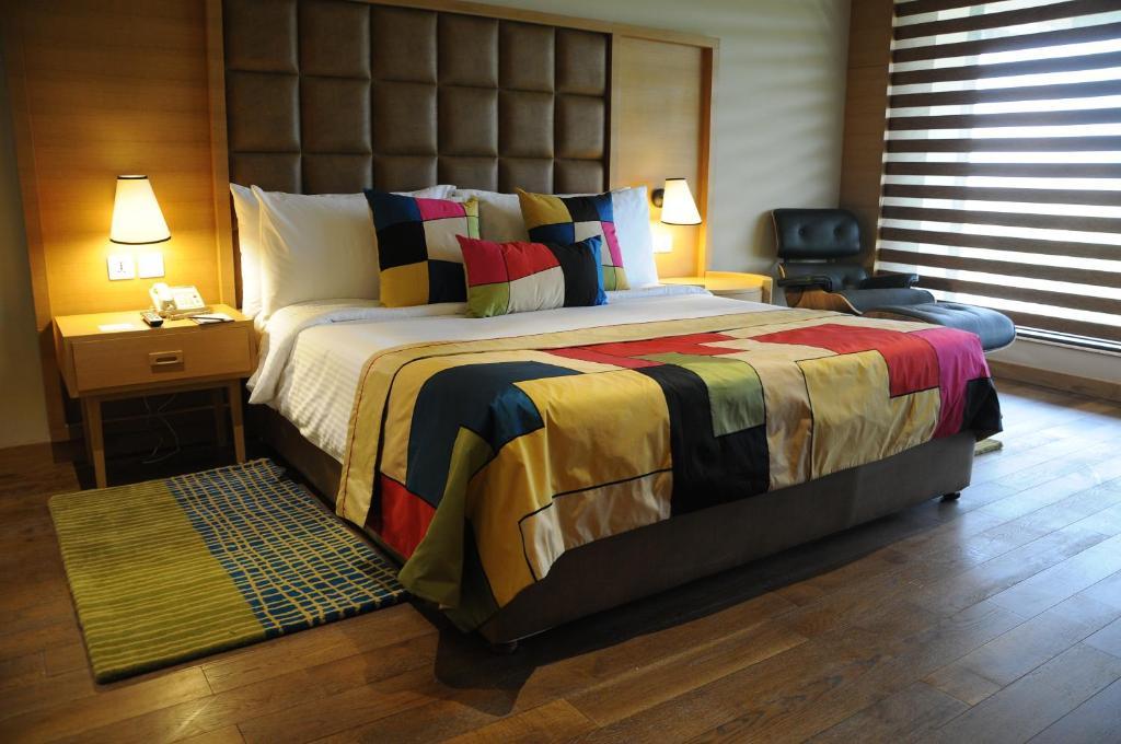 Deluxe King Room,425054814:JPEG