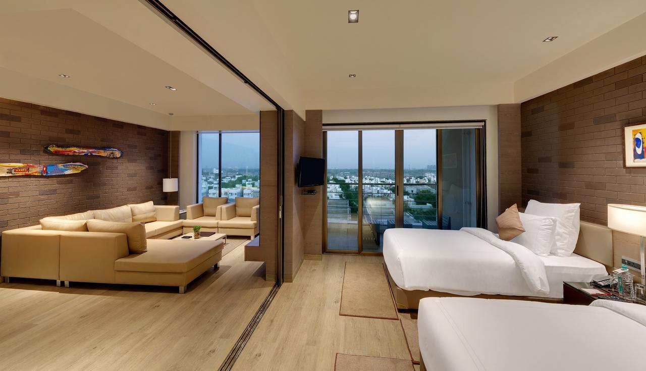Grand Deluxe Suite, 2 Bedrooms, Balcony, Living Room, City or Garden View, Non-Smoking - 15% Discount on Food & Beverages