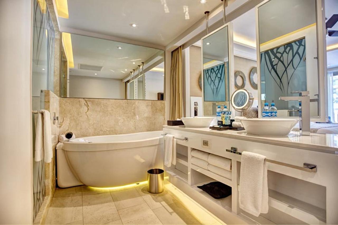 Luxury Junior Suite