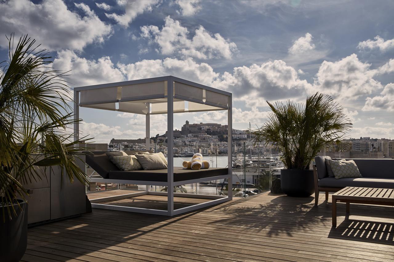 Penthouse Suite with Terrace