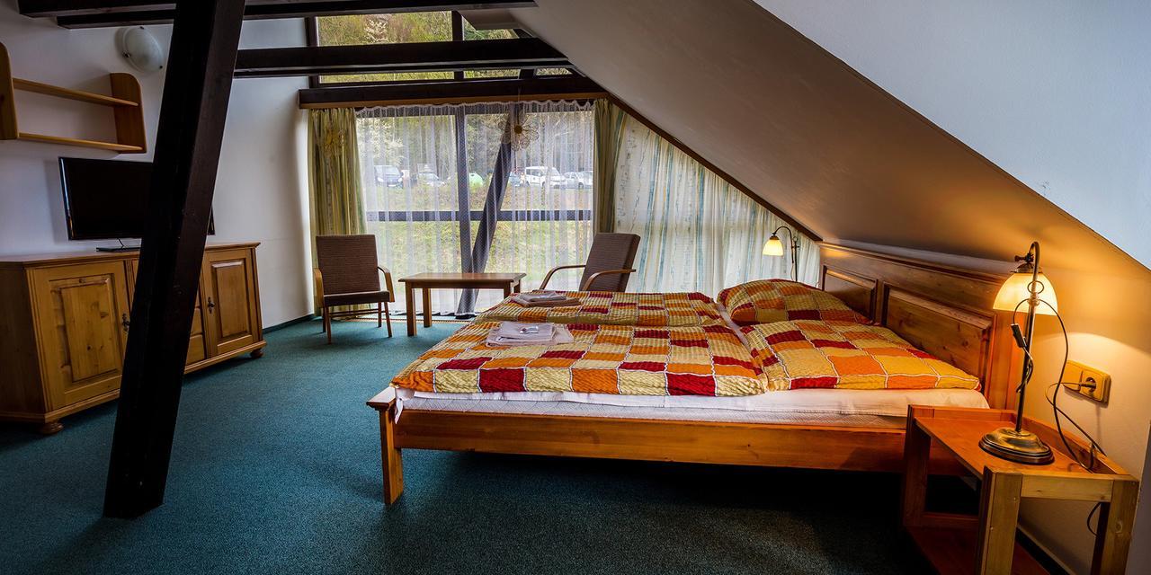 Elegant Grand Ocean Super King Room