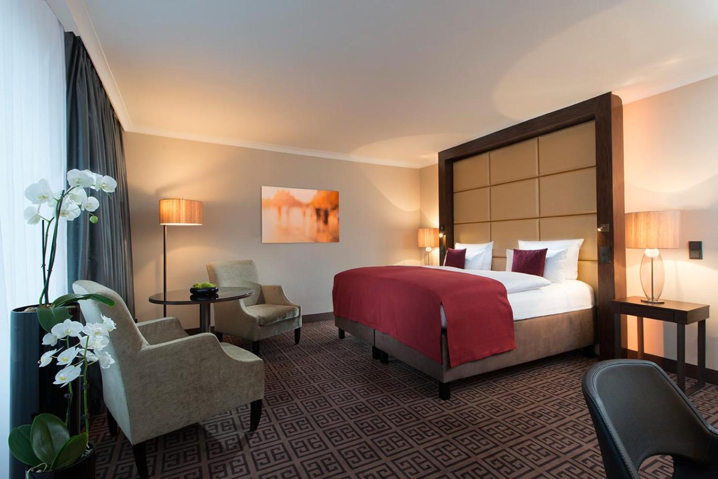 Business Deluxe Double Room,1276936342:JPEG