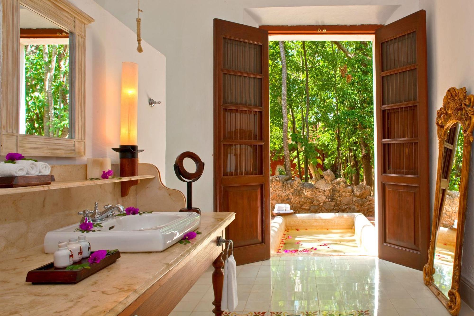 Deluxe Twin Suite