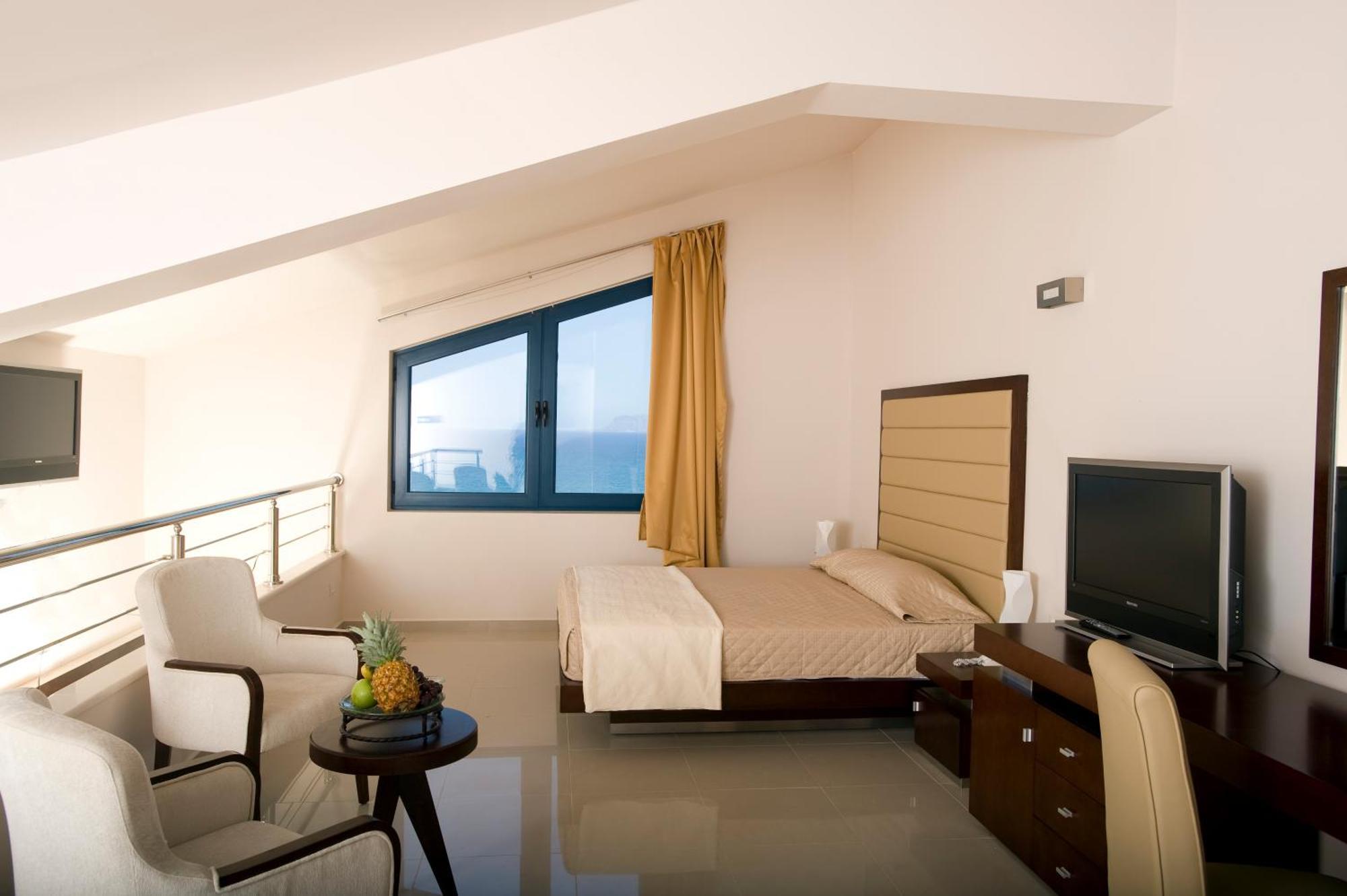 Family Room with Side Sea View -split level.