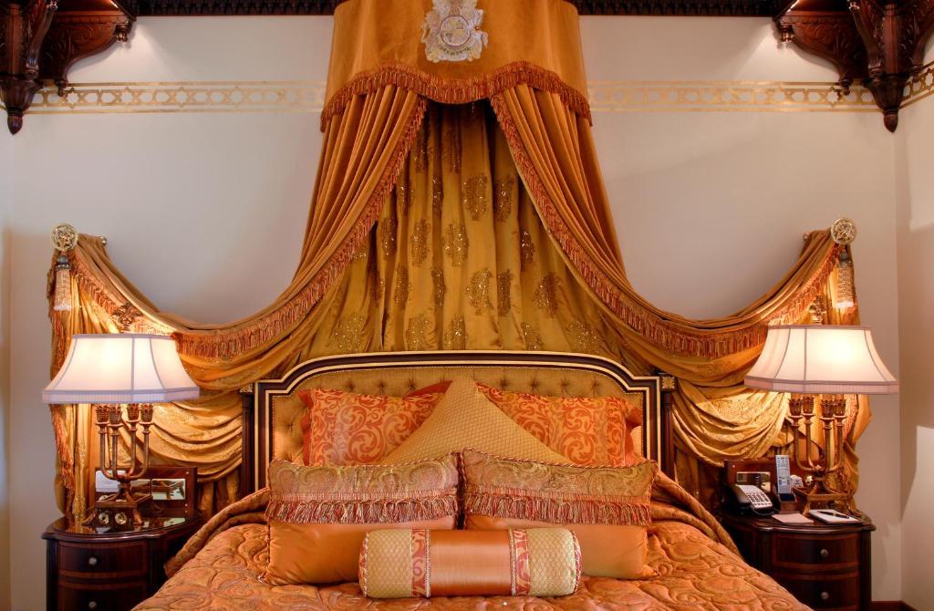 Palace Twin Room