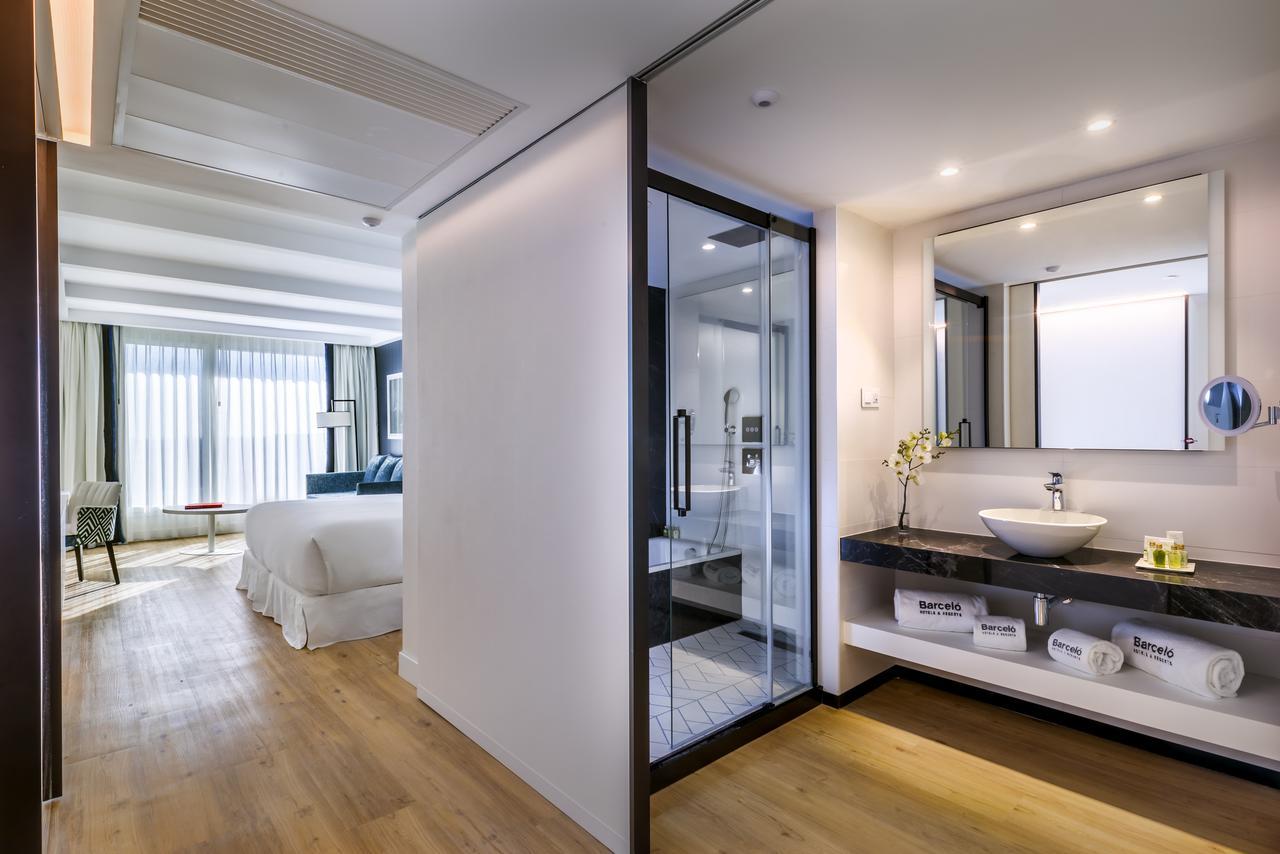 Premium Double or Twin Room