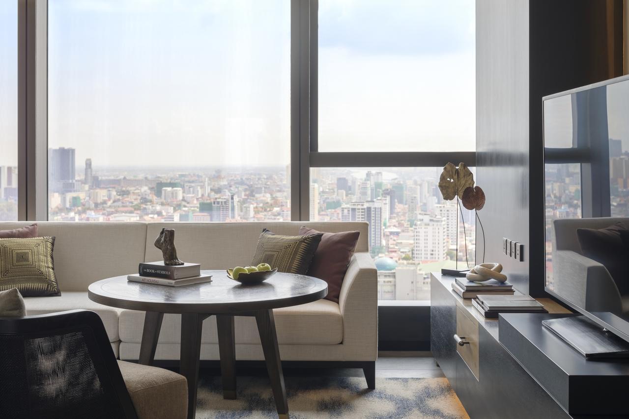 Executive King,631482546:JPEG