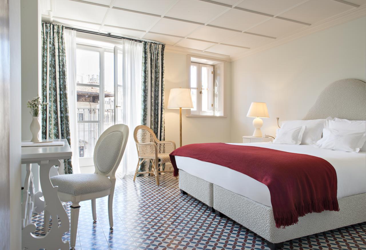 Deluxe Room,845946947:JPEG