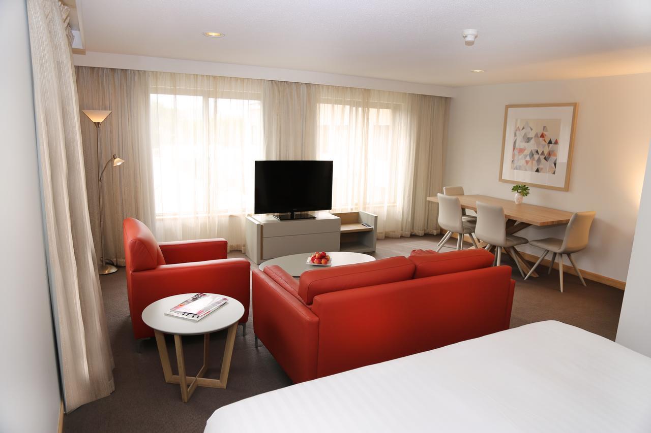 King Suite,631346361:JPEG