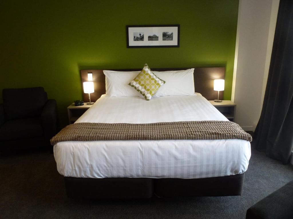 Studio,319020585:JPEG