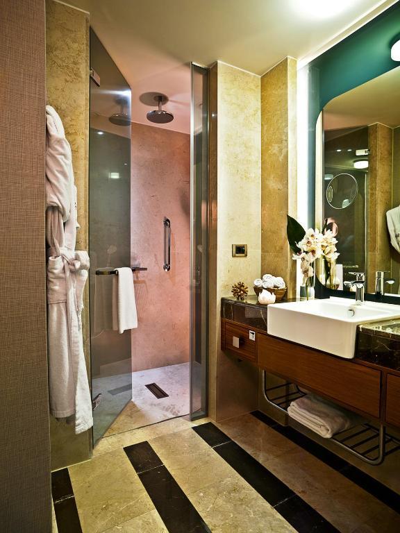 Executive Suite met 2 Aparte Bedden - Roken