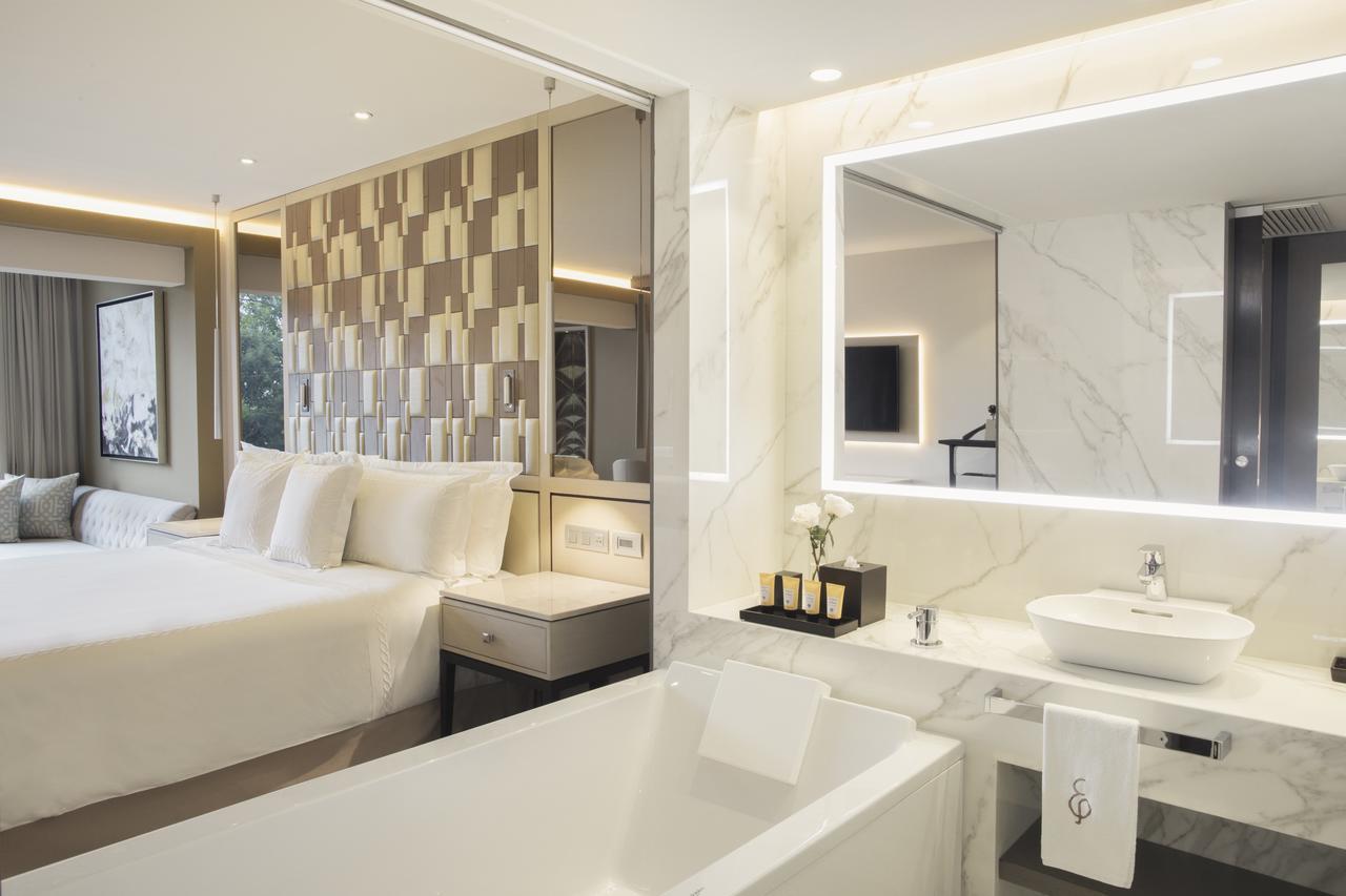 Executive Jr. Suite,1274726746:JPEG