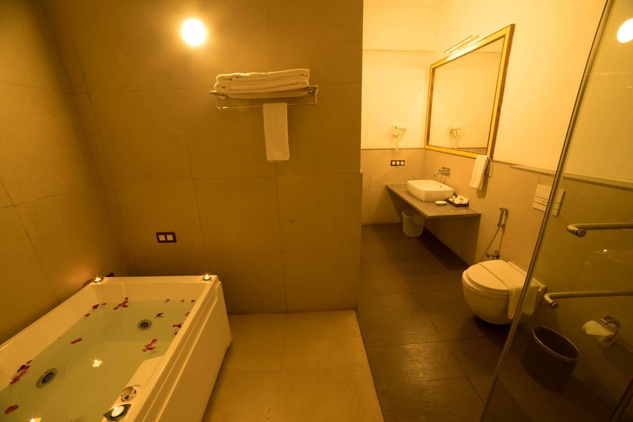 Jacuzzi Villa