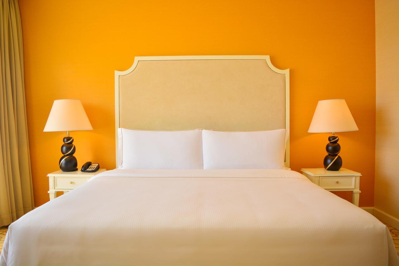 Deluxe Room,644172819:JPEG