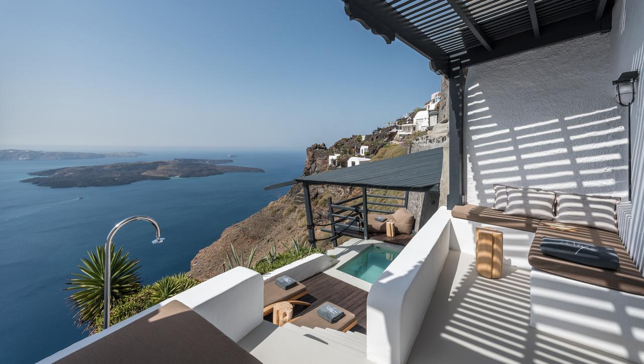 Honeymoon Nest with Caldera View