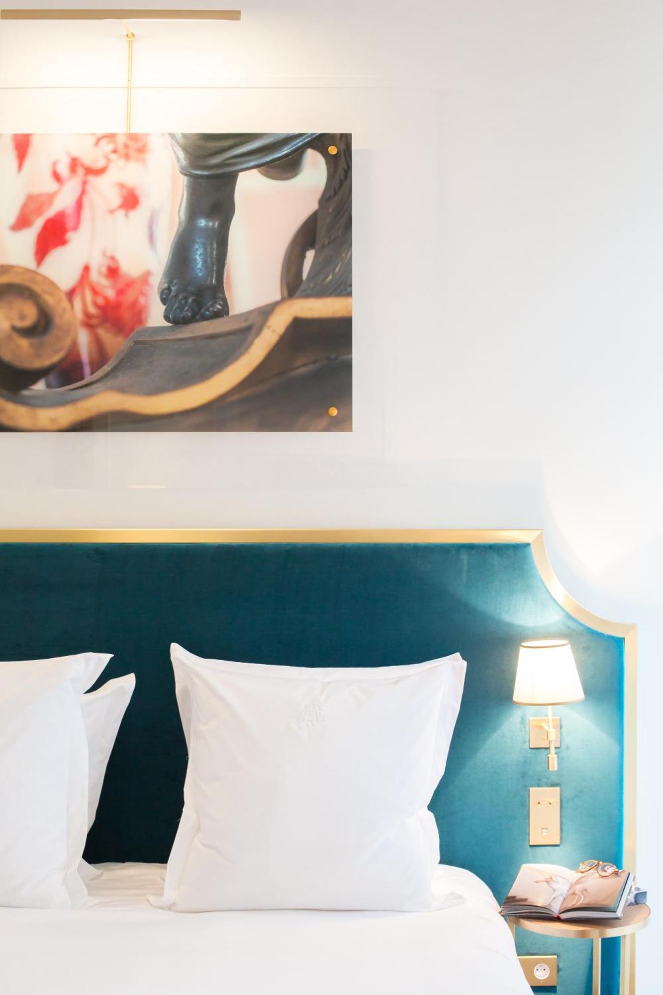 Superior Double or Twin Room,663390951:JPEG