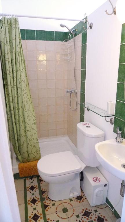 Double Room Private Bathroom