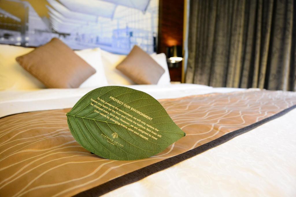 Executive King or Twin Suite with Harbour View,684450183:JPEG