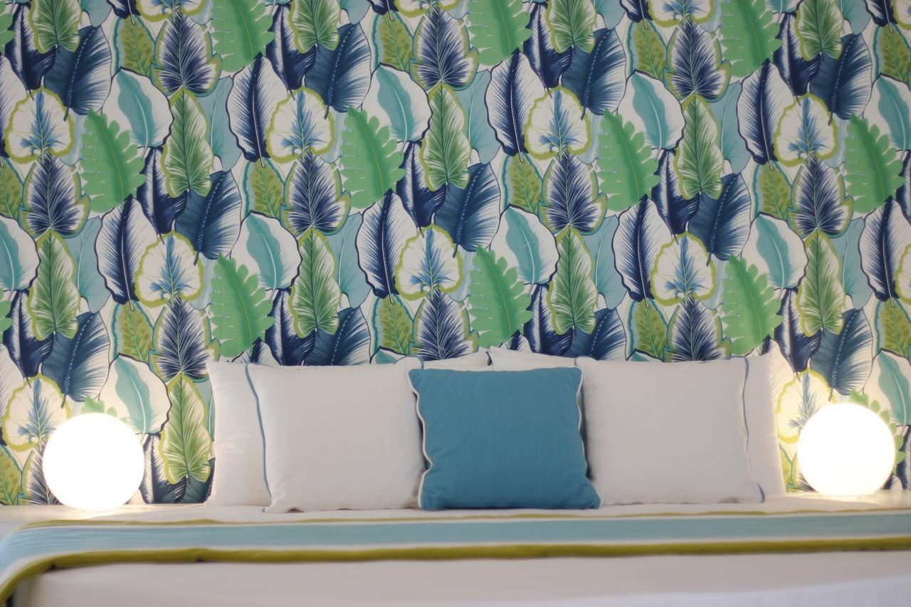 Deluxe Suite with Sea View