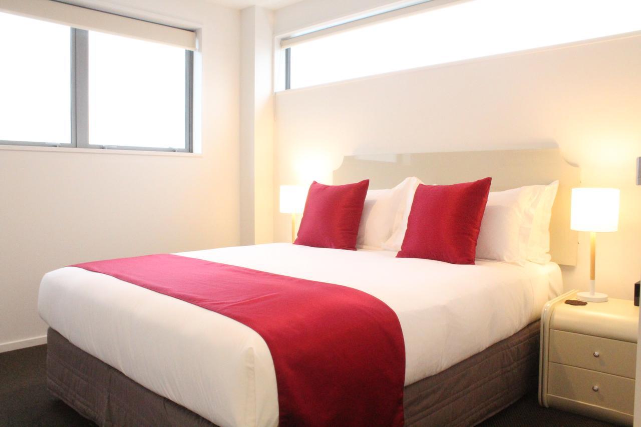 Superior One-Bedroom Suite with Balcony,663674772:JPEG