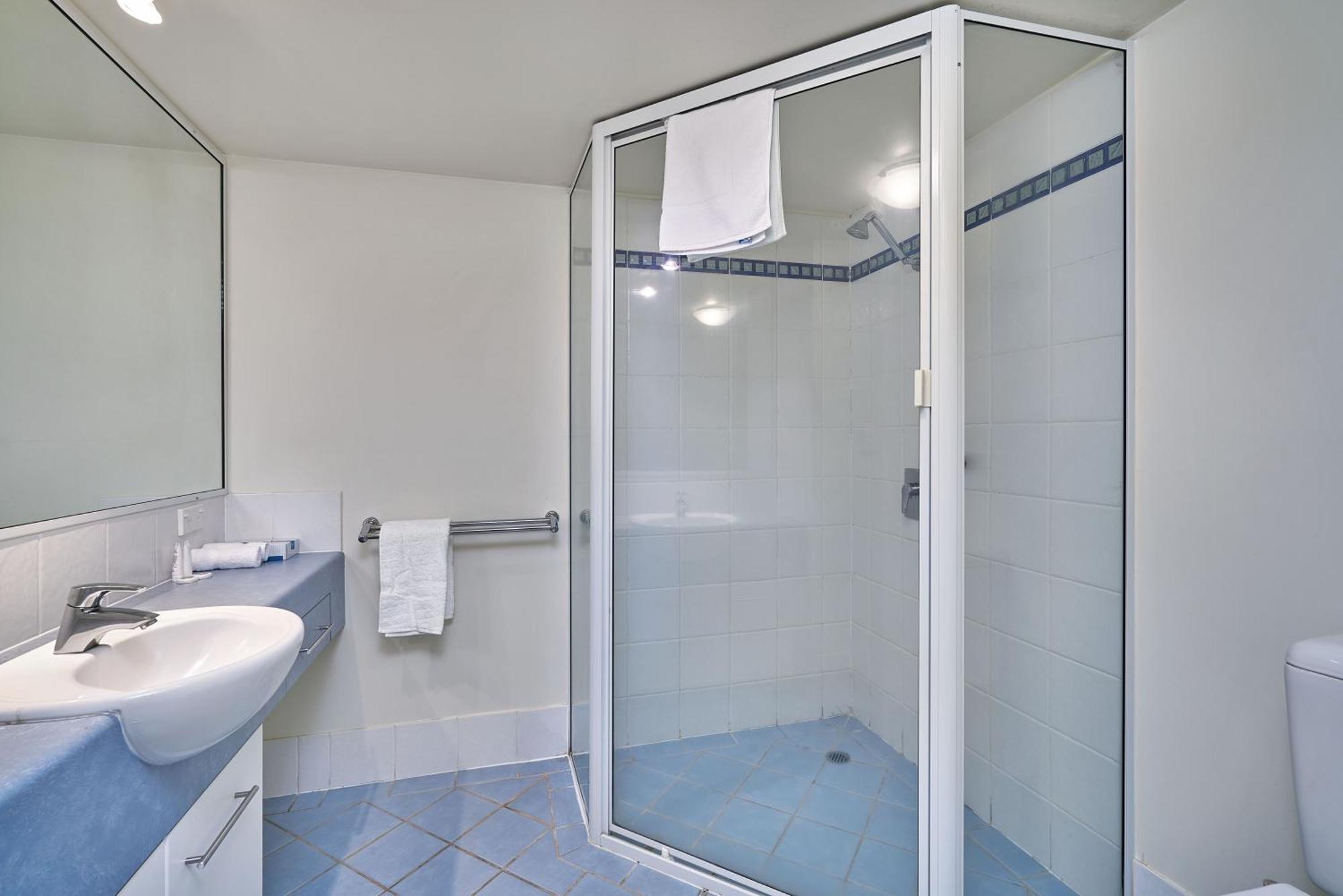 One-Bedroom Apartment,1212438751:JPEG