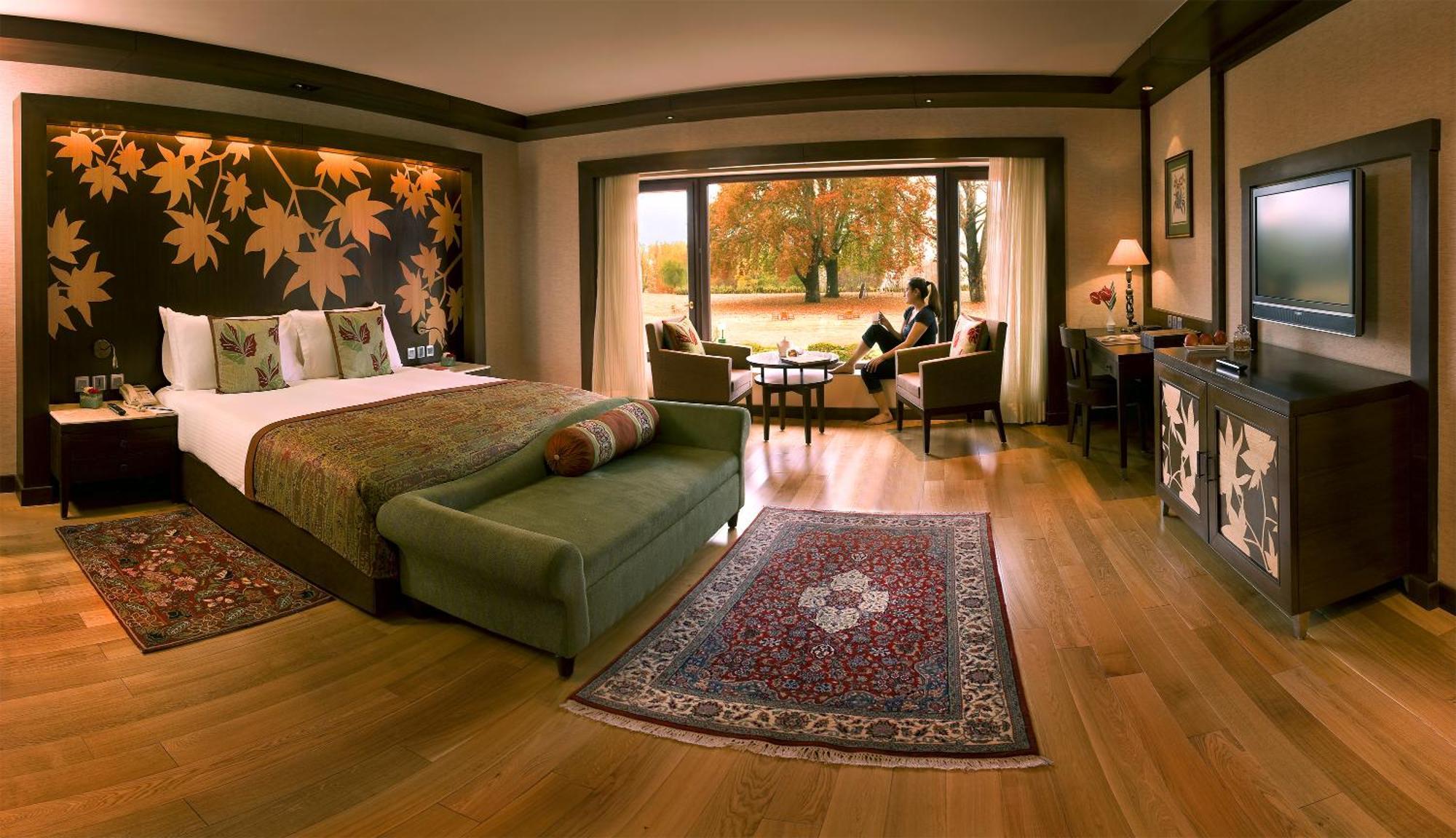 Deluxe Ground Floor King Bed,1694542823:JPEG