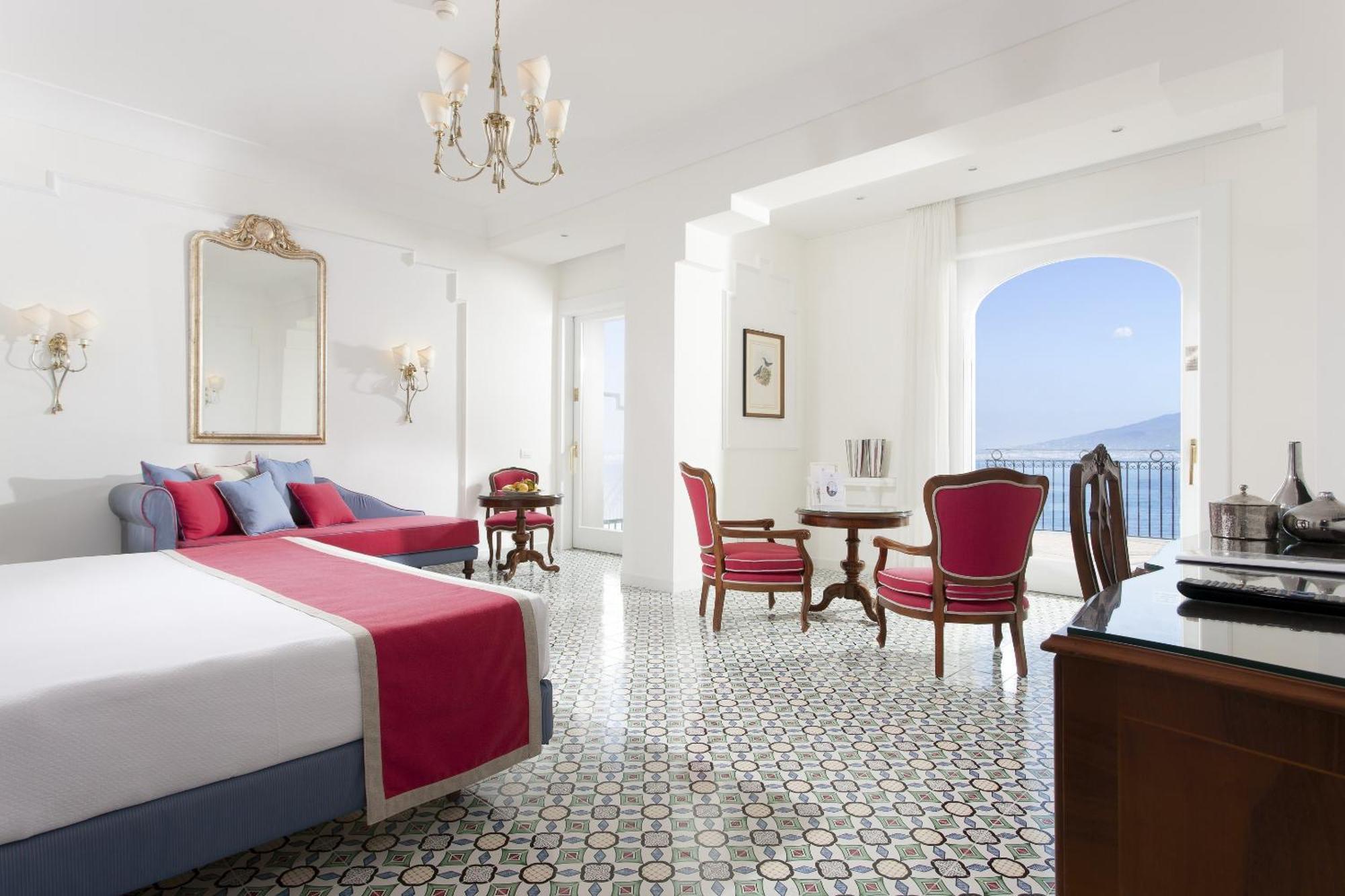 Signature Suite with Hot Tub and Sea View
