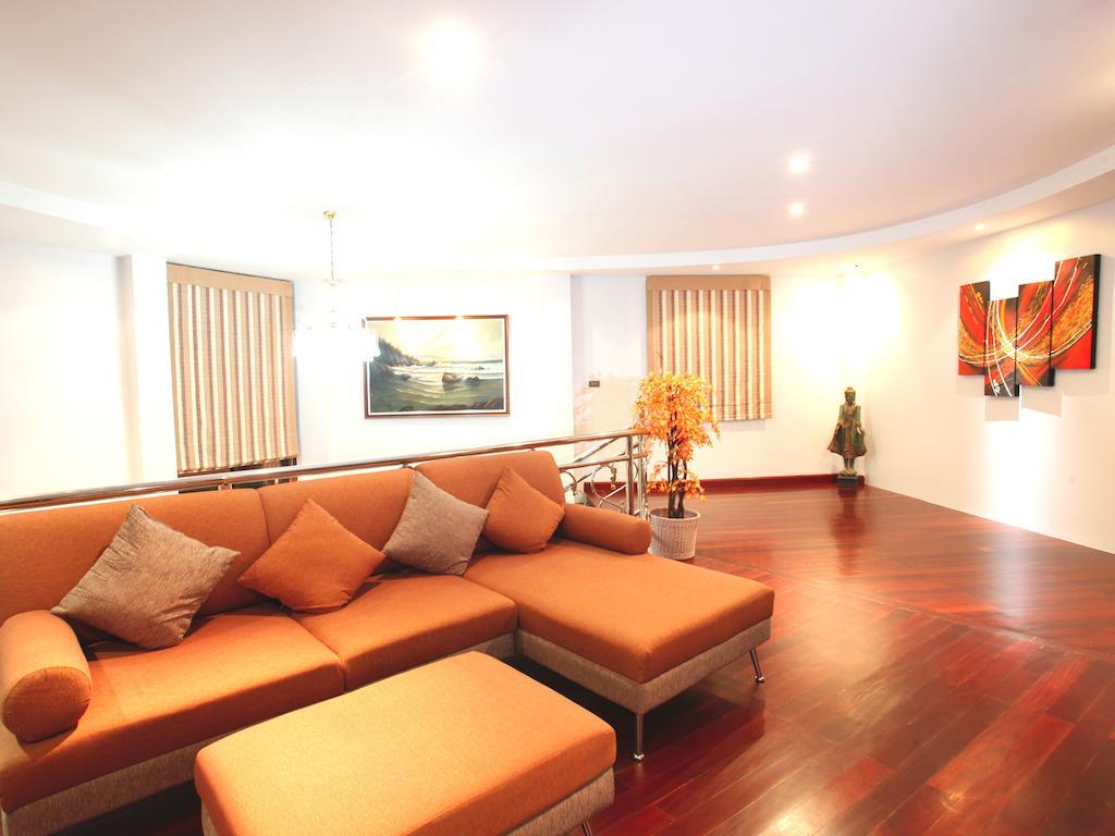 Three-Bedroom Thai Style Luxury Villa with Private Pool