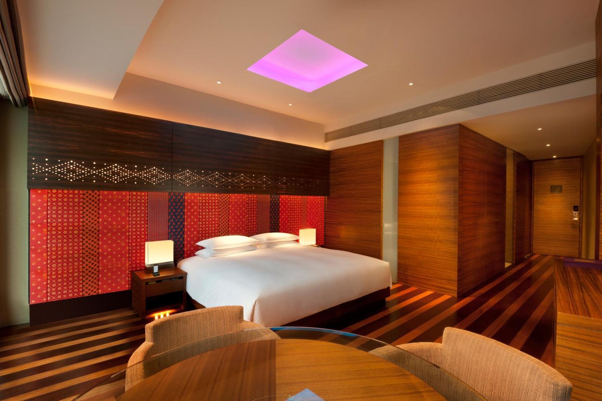 King Room (Spring Special)