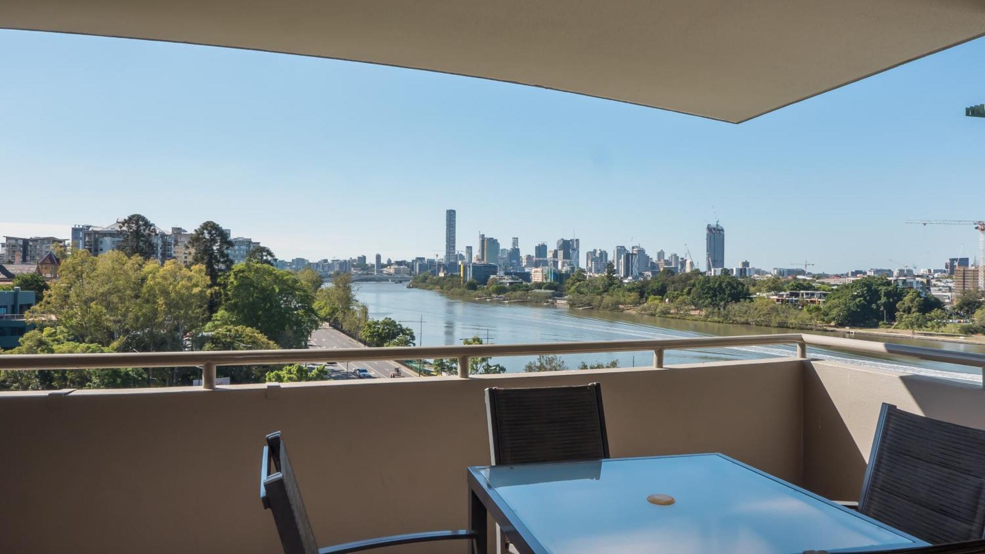 Premier One-Bedroom Apartment with River View