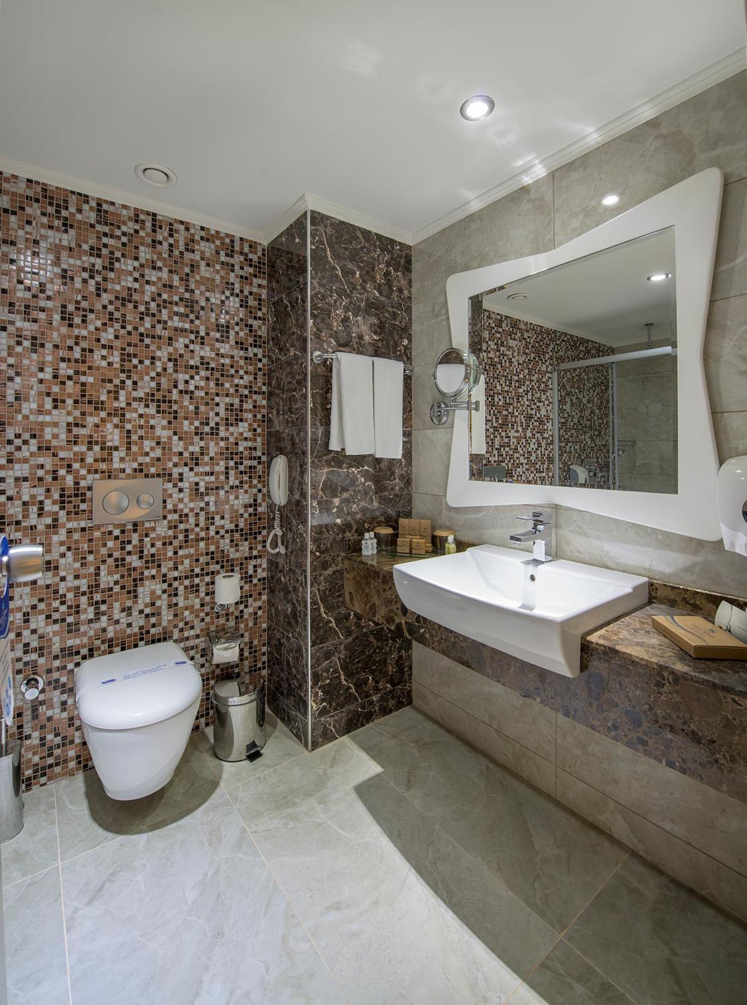Standard Double or Twin Room,1498833760:JPEG