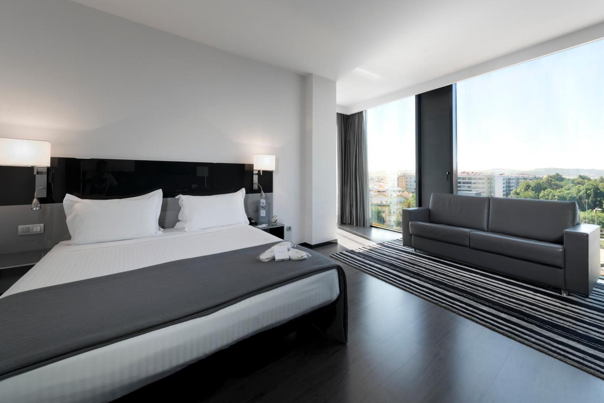 Premium Family Room