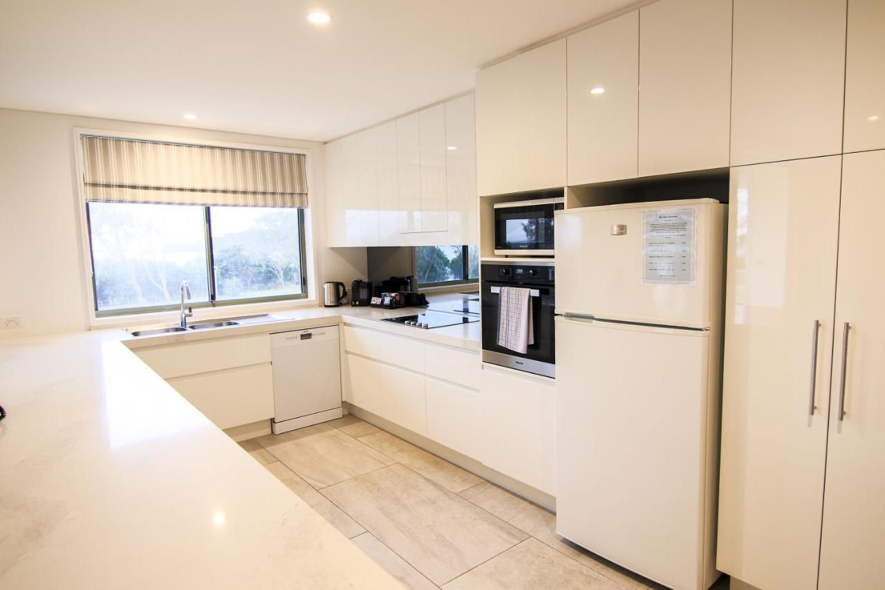 Premium Three-Bedroom Apartment with Ocean View (Apt 14)
