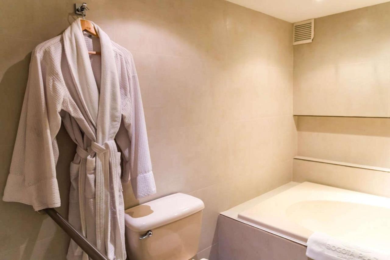 Double Room with Two Double Beds - Non-Smoking