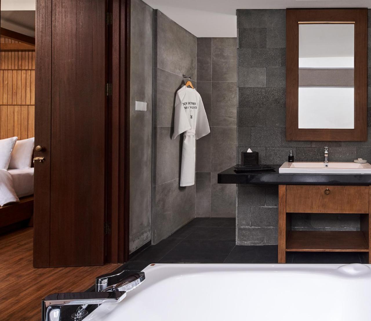 One Bedroom Deluxe Pool Villa with Balangan Beach Shuttle