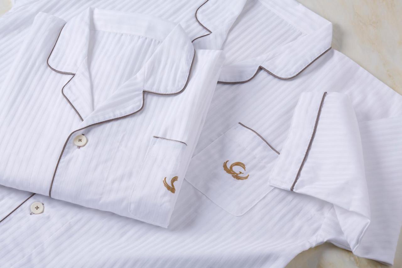 Premier Corner Twin Room - Non-Smoking,785866368:JPEG