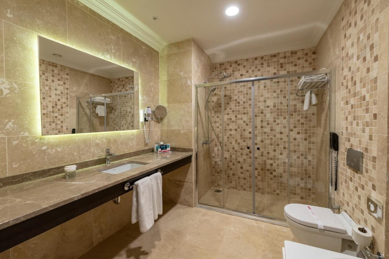 Presidential King Suite - Smoking
