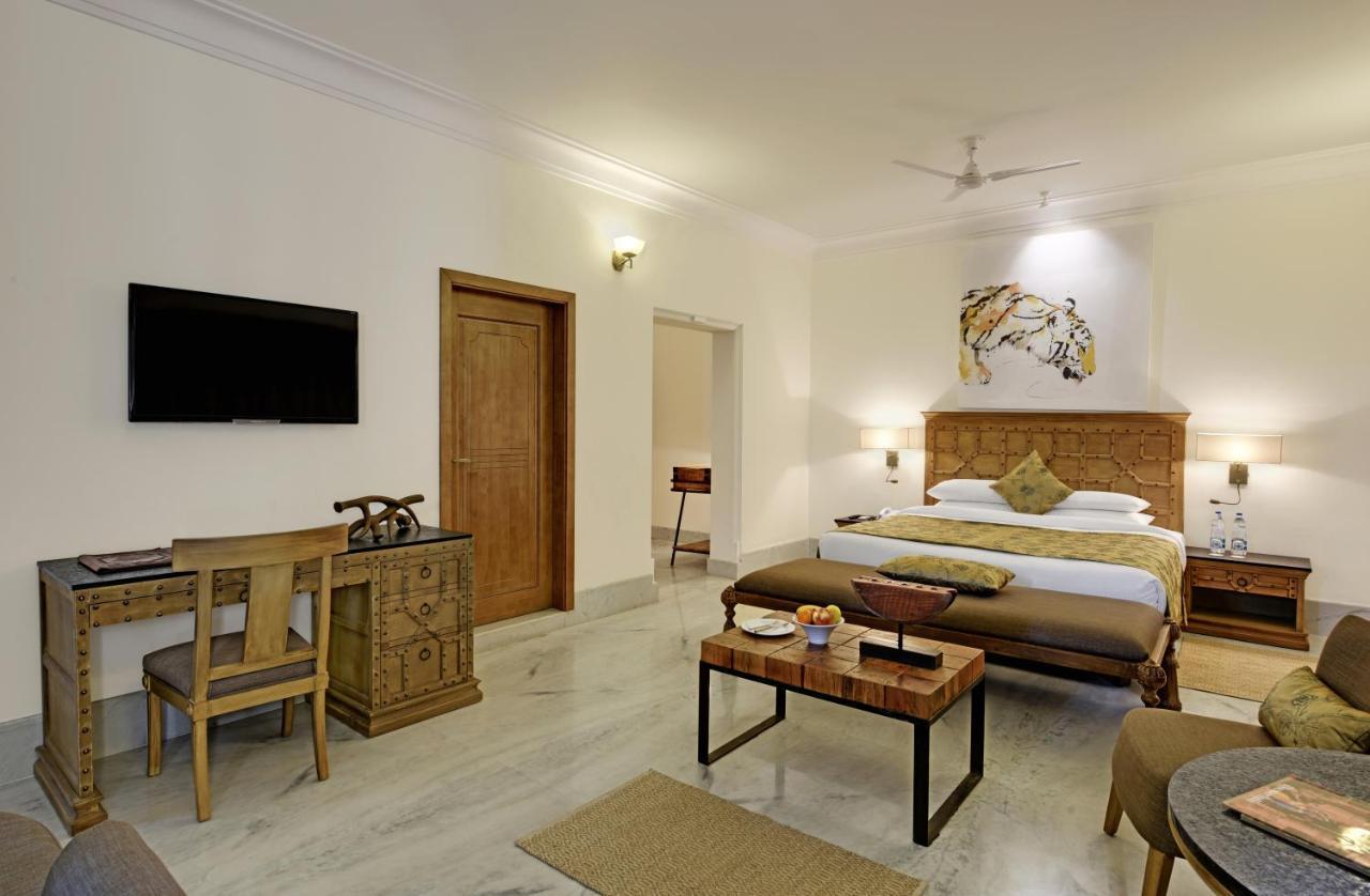 Valley View Suite with Jacuzzii: Early check in by 3 hrs till July'26