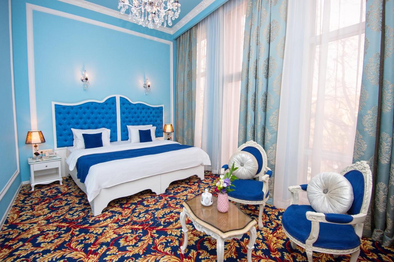Deluxe Double or Twin with Balcony