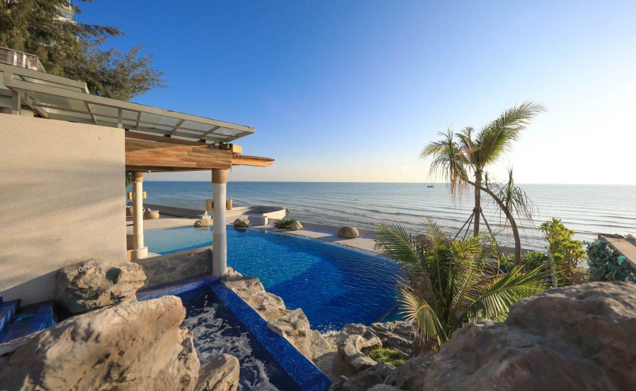 Suite with Sea View