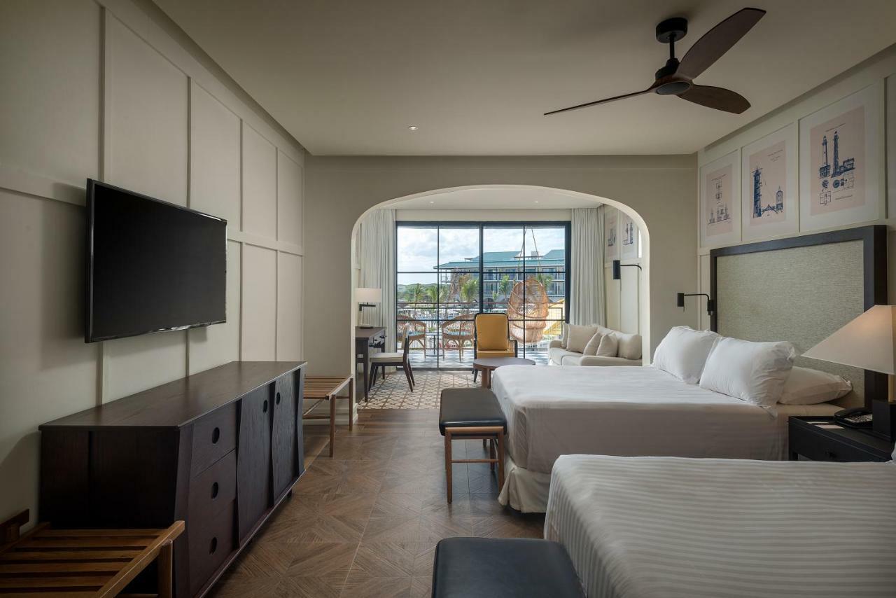 Junior Suite with Pool View,1216378249:JPEG