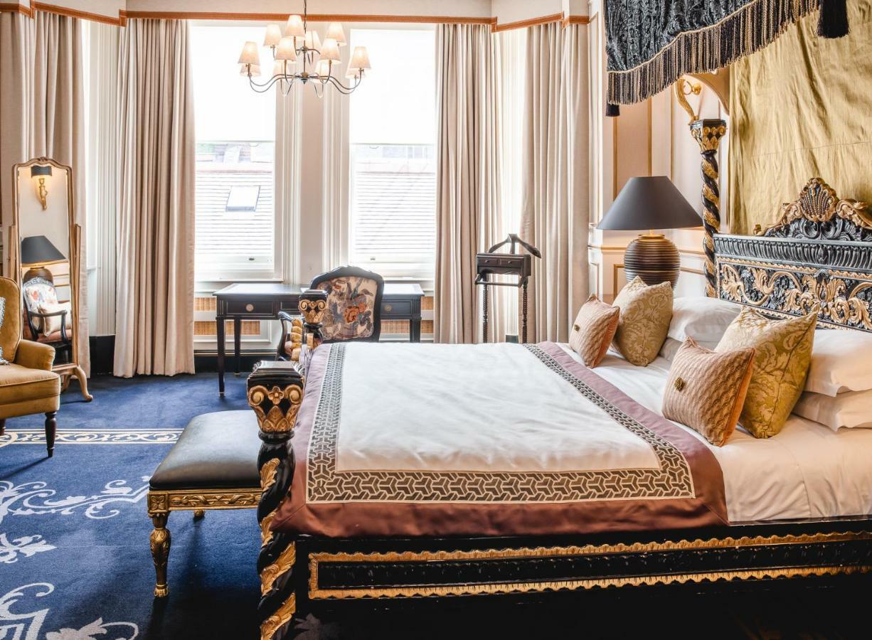 Sloane Suite in 11 Cadogan Gardens