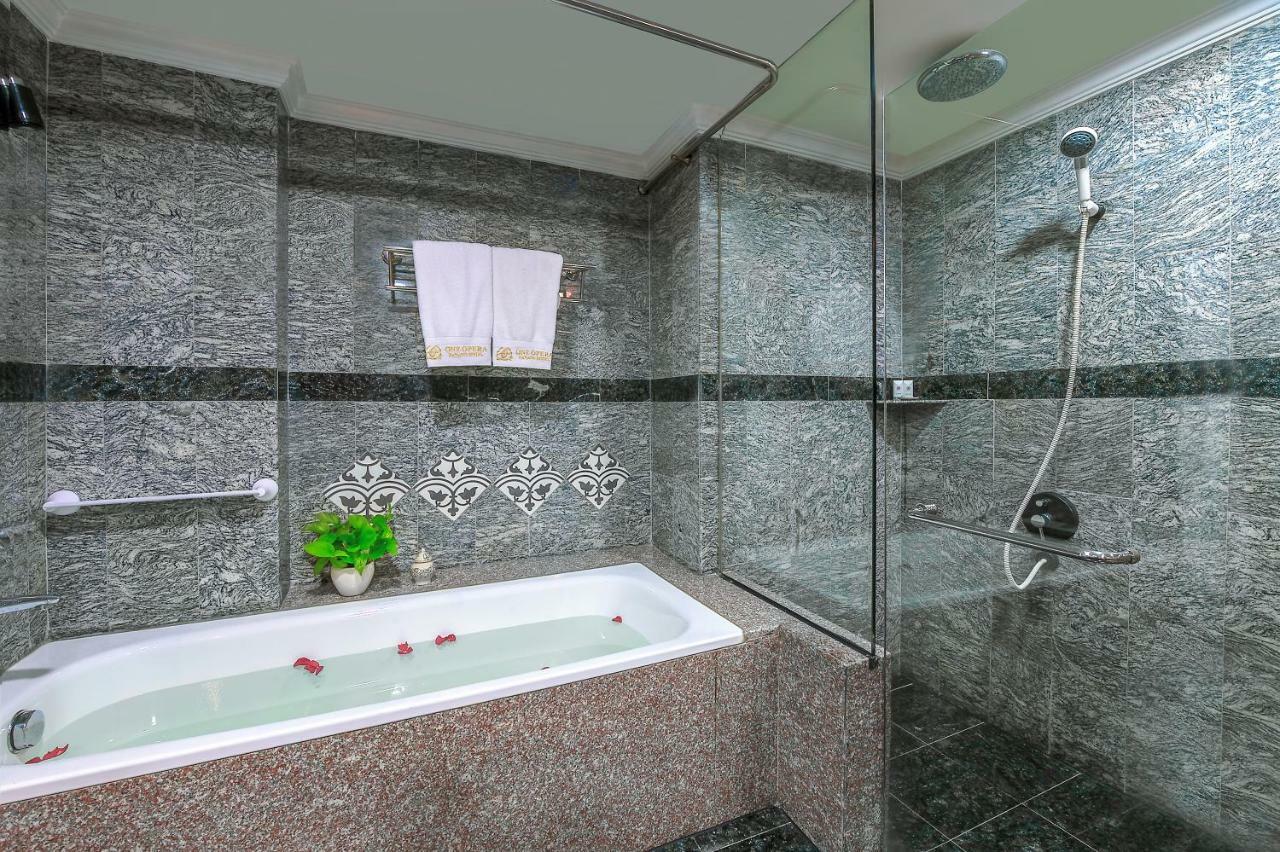 Superior Twin Room with City View