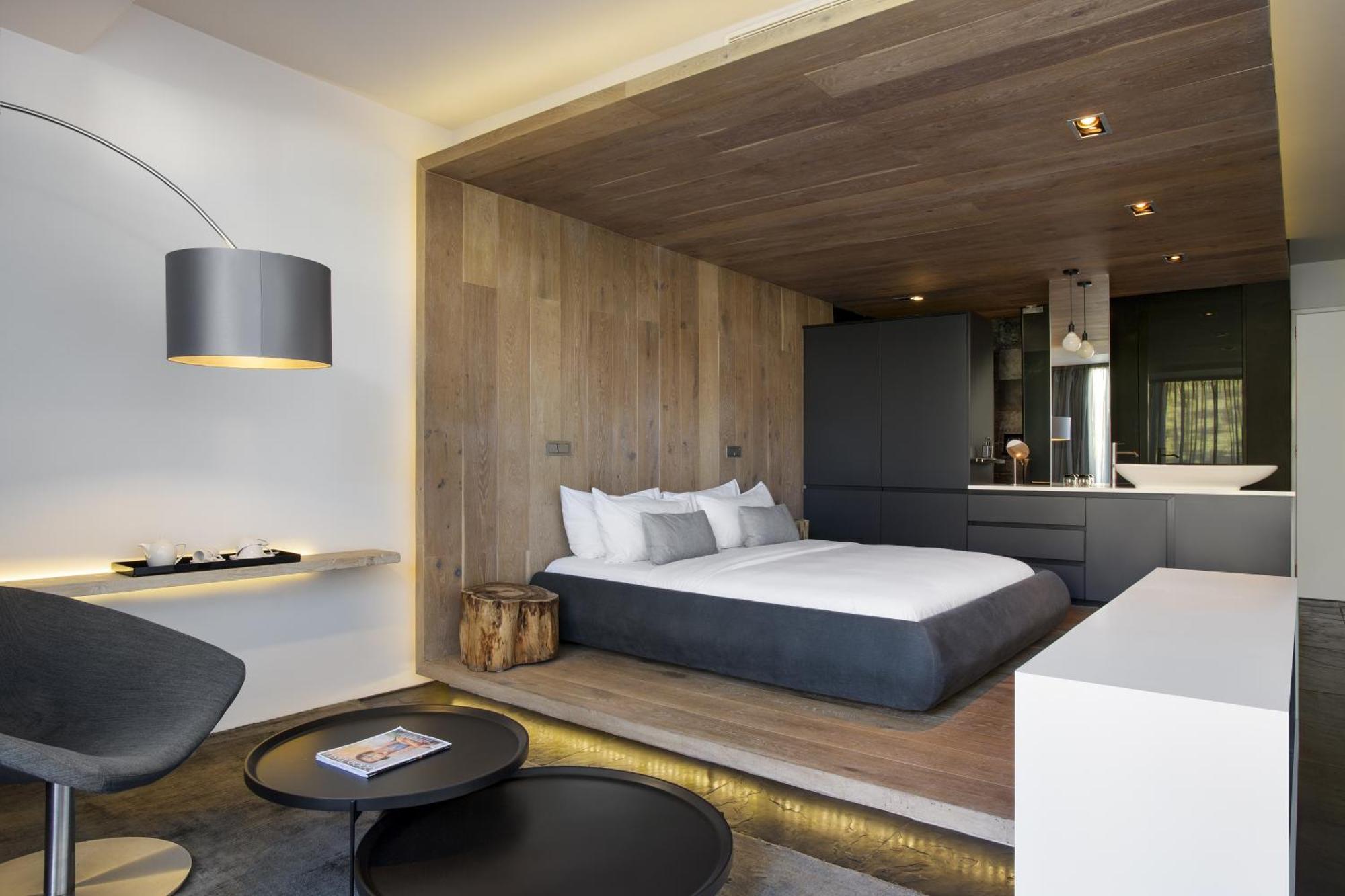 Terrace Pool Room