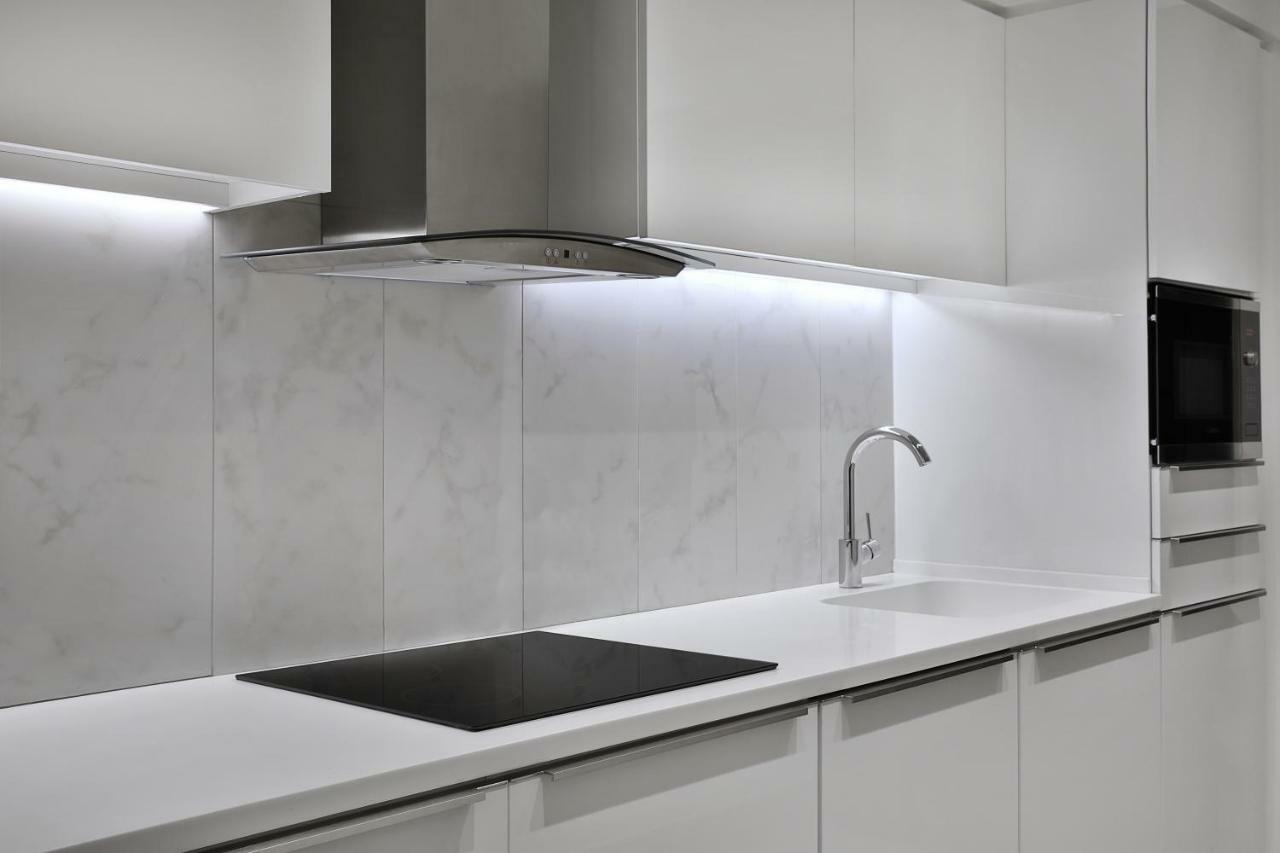 Metropolitan Suite, 1 Bedroom Suite, 1 King, Balcony