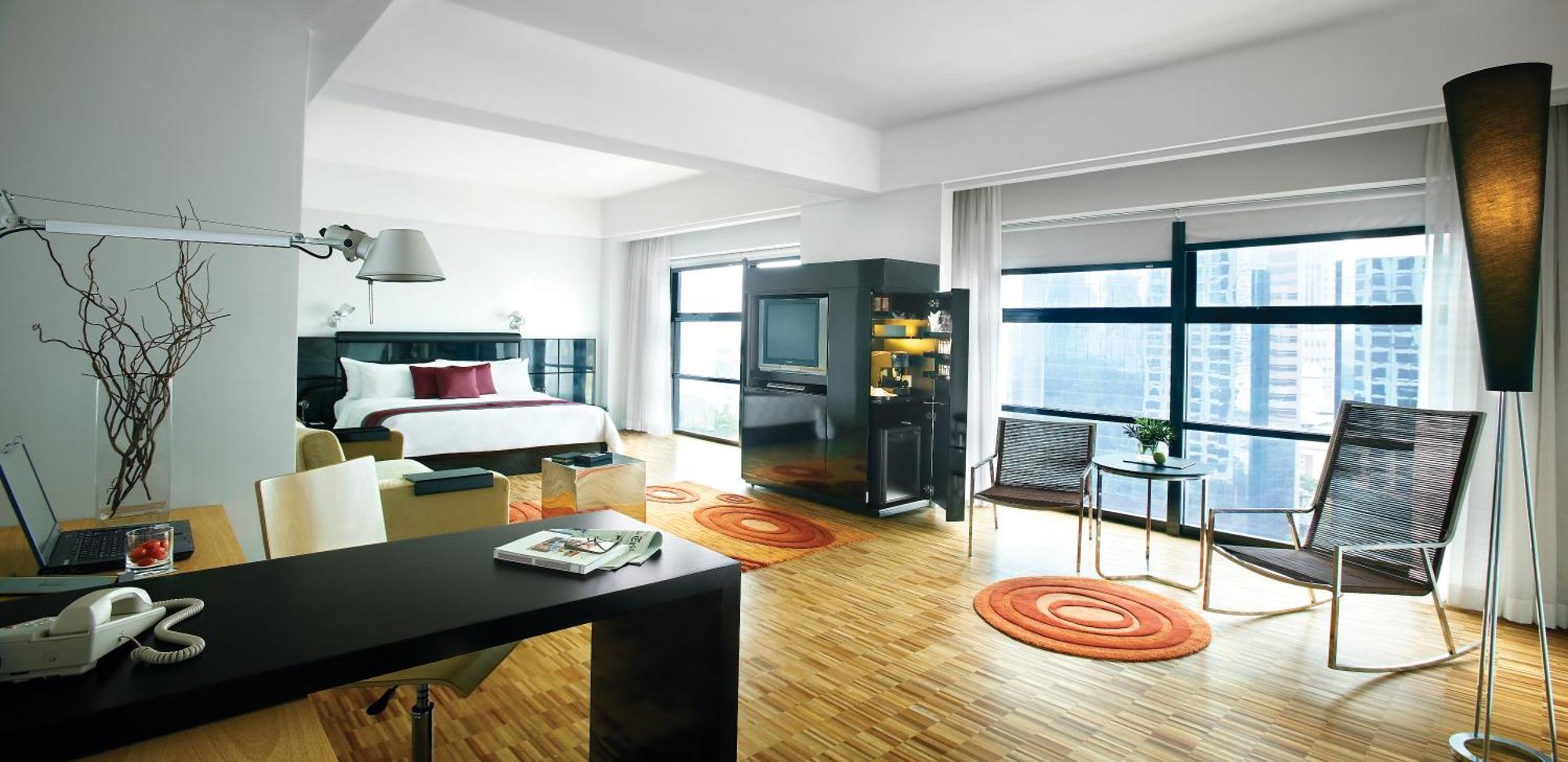 Grand Premier Room